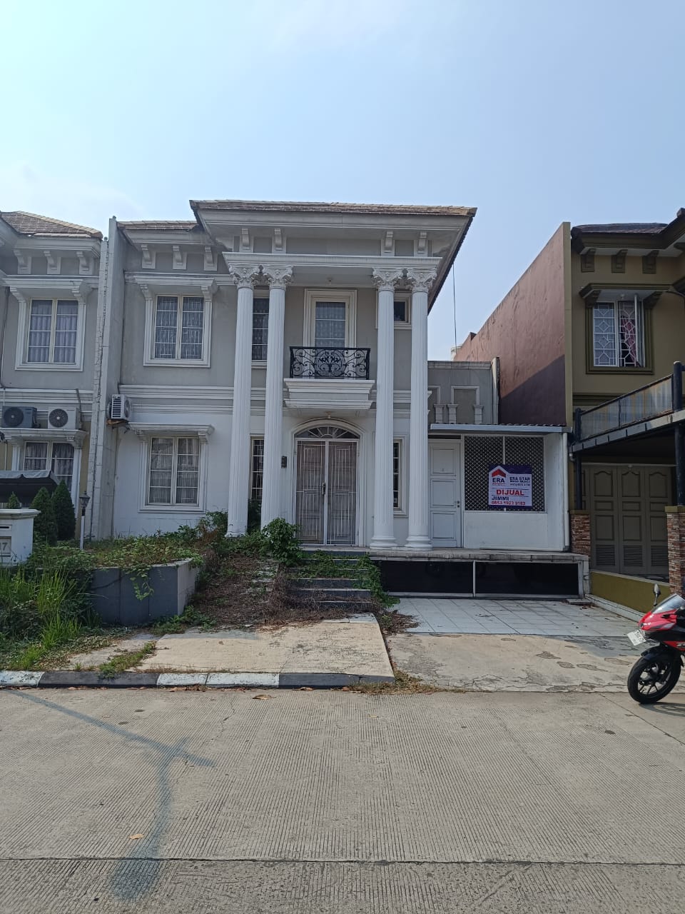 Rumah Dijual di Cluster Oakwood Lippo Cikarang